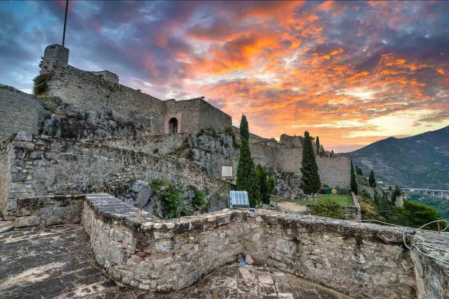 Split: City Sightseeing Evening Sunset Tour in Klis - The 2.5-hour rhythm: how the tour flows from bus ride to fortress to views