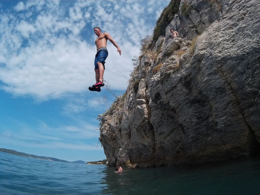 Split: Cliff Jumping & Deep Water Solo Tour - Warm-Ups and Route Progression: How the Day Usually Flows