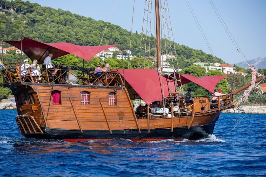 Split: Cruise on Columbo's Pirate Ship "Santa Maria" - Key things you will love about the Santa Maria cruise
