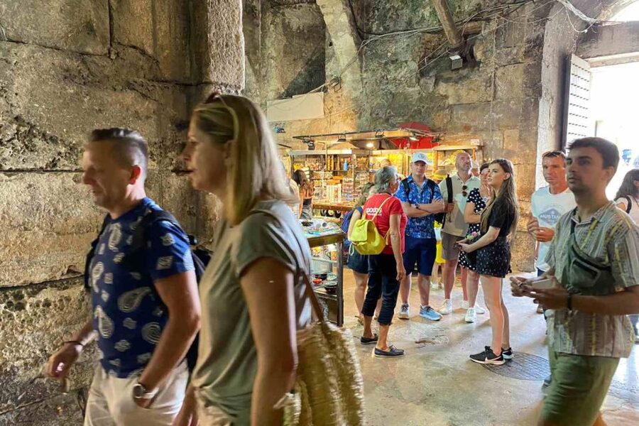 Split: Diocletian Palace & Old Town Guided Walking Tour - How the 50 Minutes Works in Real Life