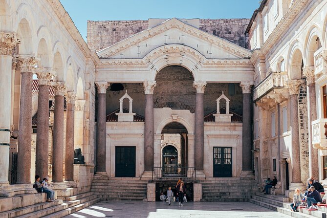 Split Diocletian's Palace & cellars Private Tour - Entrance incl. - The peristyle: the ceremonial center and its famous columns
