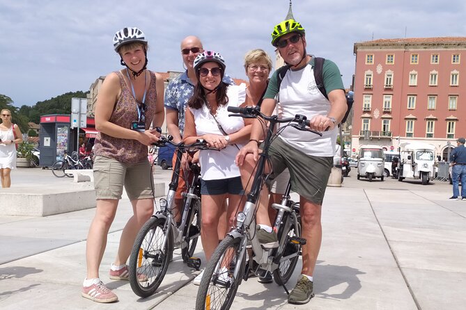 Split E-bike tour - Riva Harbor stop: Diocletian palace southern walls in 15 minutes