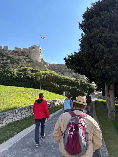 Split: Green Line with Open Bus to Klis & Olive Museum - Timing, Pickup, and What to Do When the Group Gets Split