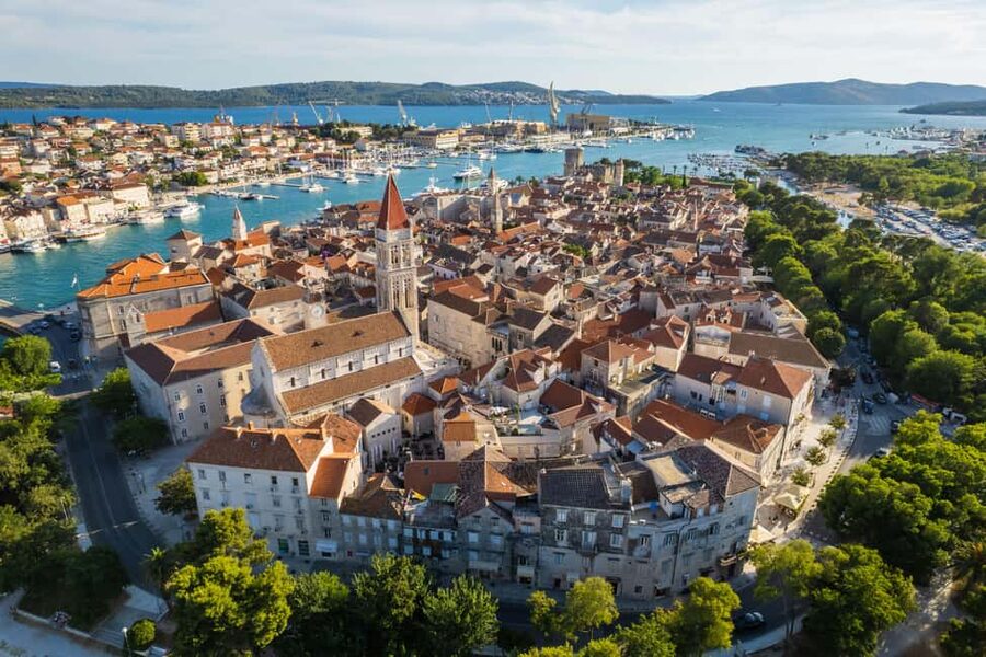 Split: Half-Day Boat Trip with Blue Lagoon, Trogir, & Čiovo - Guides and Pace: What You Can Learn from Real Crew Styles