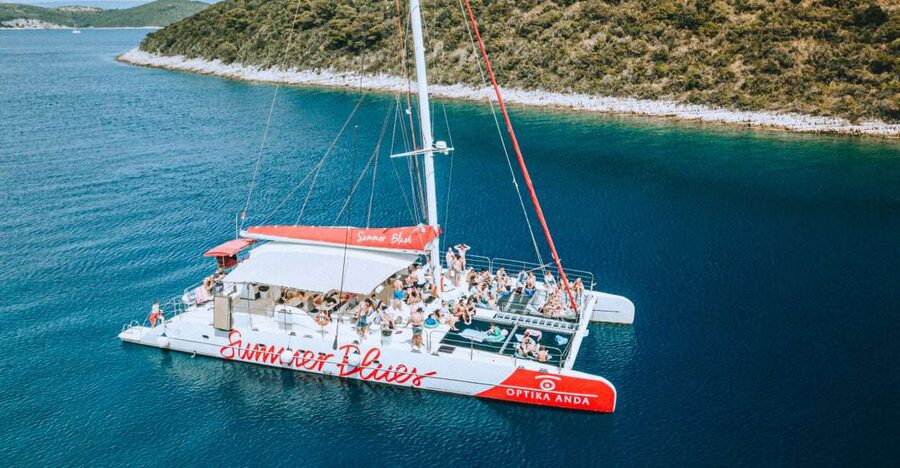 Split: Hvar, Pakleni, Brač & Šolta All-inclusive Tour - Hvar on Foot: Seeing the Old Town, Then Having Time to Wander
