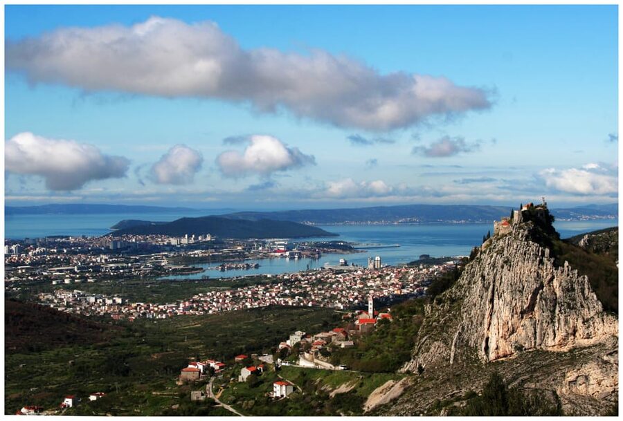 Split: Klis Fortress GOT and Olive Museum Entry Tickets - Gardens, browsing, and that extra 45 minutes of freedom