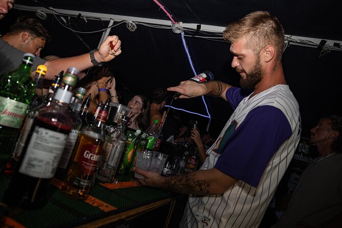 Split: Night Boat Party with DJ, Free Shots & After-Party - Tips for Making the Most of a 4-Hour Night