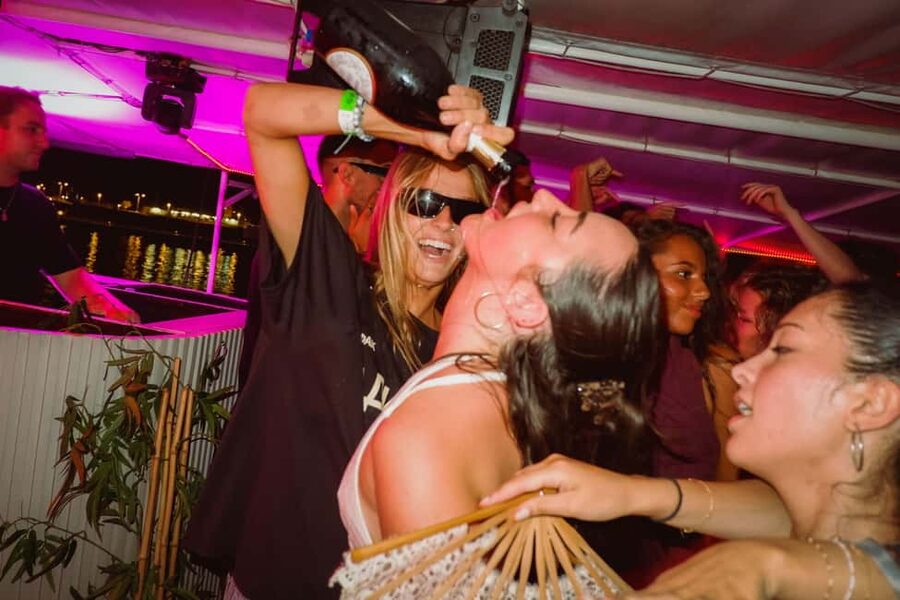 Split: Night Boat Party with Free Shots, Dj and After Party - Rules that affect comfort: bags, shoes, and what you should leave at home