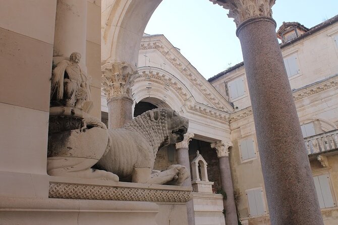 Split Old Town History and Monuments Private Guided Walking Tour - Grgur Ninski statue and Old Split: seeing how Split still uses its icons