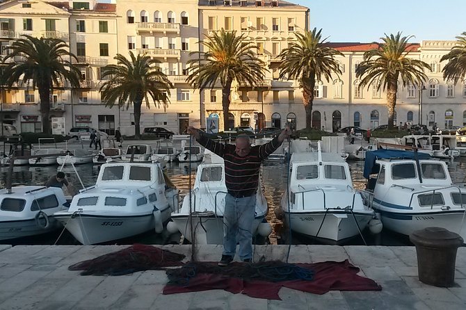 SPLIT-PREMIUM Emperor's Walking Tour for History Lovers + Museum - Roman Stories in Plain Sight: Jupiter Temple and the City Clock