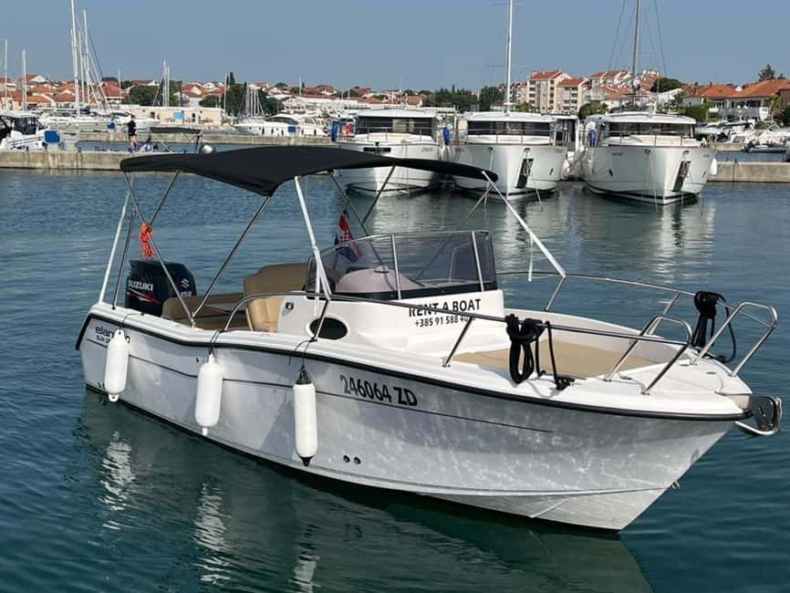 Split: Private Blue Lagoon 3 islands with speed boat - Blue Lagoon bay on Drvenik Veli: the main swim moment