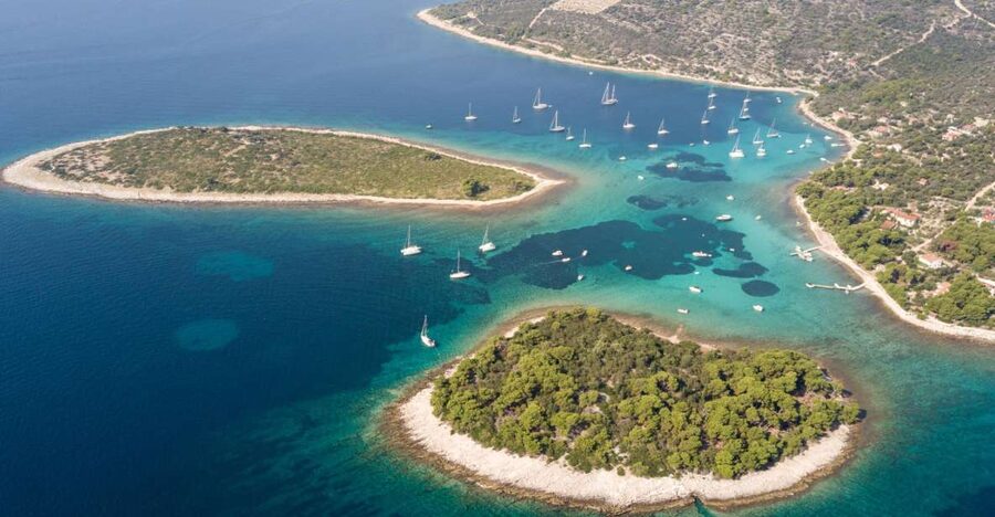 Split: Private Full Day Boat Trip to Blue Lagoon and Trogir - Split to Matejuska Pier: the smooth start