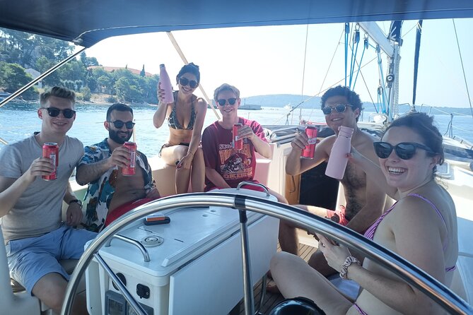 Split: PRIVATE Full-Day Sail Yacht Cruise - Per group (up to 12)! - Cruising from Brač to Solta (13:30 to 14:30)
