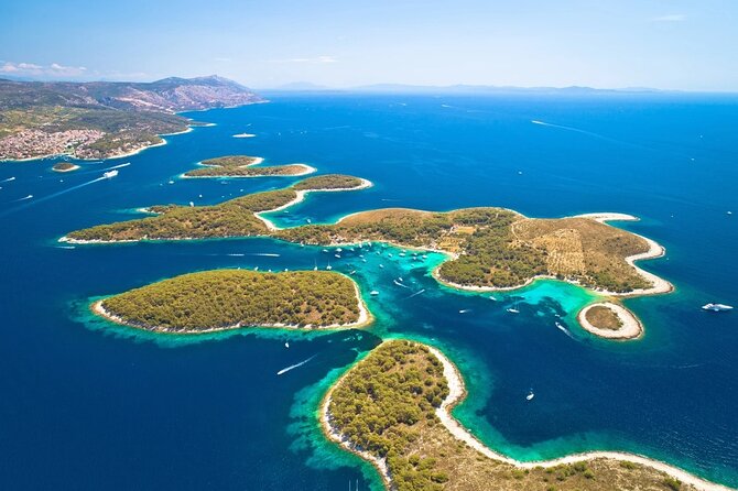 Split: Private Speedboat Charter & All inclusive - Price and Value: $538.78 Per Group for Up to 5