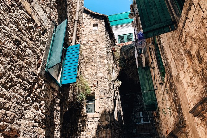 Split Quest Experience: Discover the City - Start at Sustipanski Park, then glide through Split’s waterfront edges