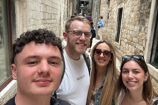 Split Quest Experience: Discover the City - Price and timing: a budget-friendly “wayfinding adventure”
