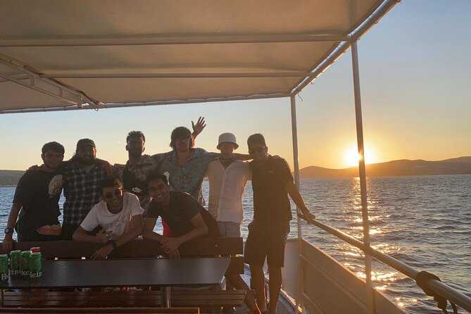 Split Riviera Panoramic Sunset Cruise with Summer Vibes on Boat - On-board vibes: music, drinks, and photo help that people actually appreciate