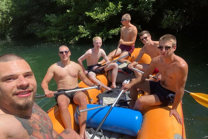 Split's Ultimate Rush: Rafting the Cetina Rapids & Cliff Jumping - On the Cetina: the rapids style and where the fun comes from