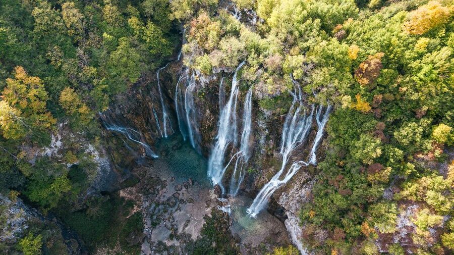 Split: Self-Guided Plitvice Lakes Day Tour with Boat Ride - Boat ride on the lower lakes: best for photo angles