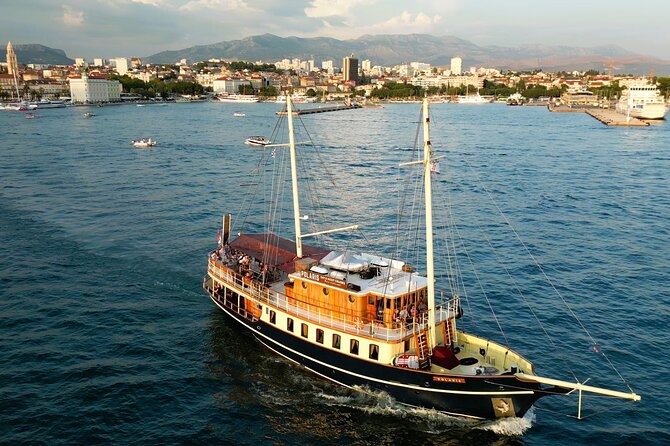 Split Sunset Cruise With Live Music - Key things to know before you board