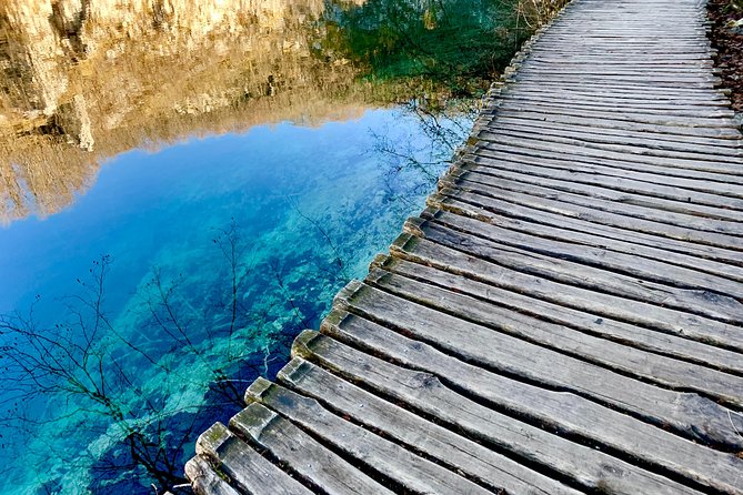 Split to Zagreb Private Transfer with Plitvice Lakes tour - Plitvice Lakes UNESCO Stop: Self-Guided vs Guided Time