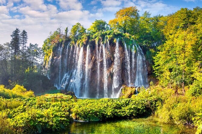 Split to Zagreb via Plitvice Lakes (3 hours stop is included) - Upper Lakes and Lower Lakes: how to plan your walk without overthinking it
