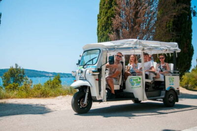 Top City Highlights Electric Tuk-Tuk Tour