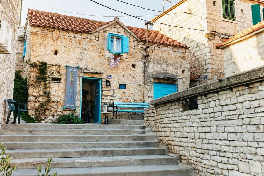 Split/Trogir: Blue Lagoon and 3 Islands Speedboat Tour - Pace and group size: what 3 stops in 3 to 5 hours really means
