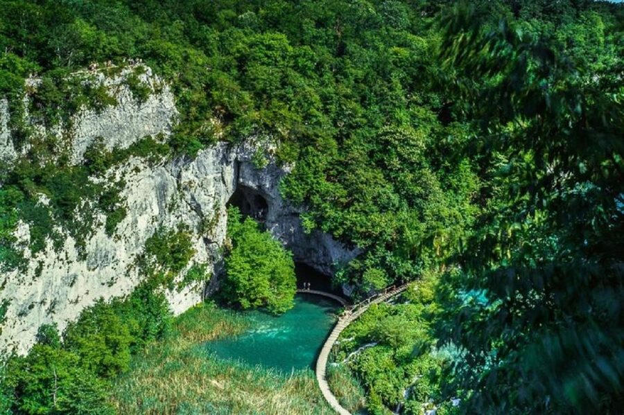 Split/Trogir to Zagreb: Private Transfer with Plitvice Lakes - What “guided” really means here: route clarity and an easier exit