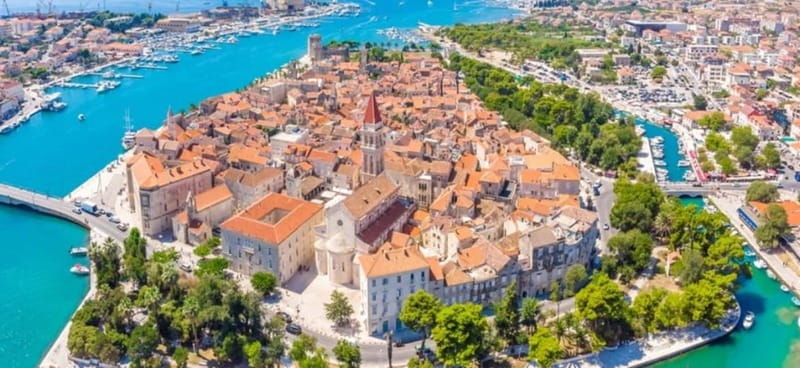 Split/Trogir: Trogir, Blue Lagoon, and Solta Speedboat Trip - Blue Lagoon Swim Break: Snorkeling Time in Clear Water