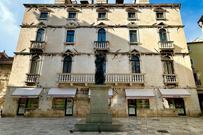 Split Walking Tour - Peristyle Square: the palace’s ceremonial heart in open air