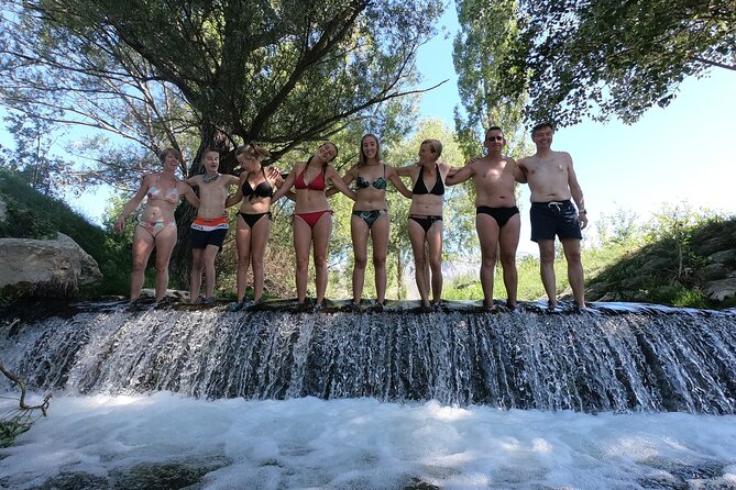 Stand Up Paddle adventure in Split - Žrnovnica River section: green views under Mosor Mountain