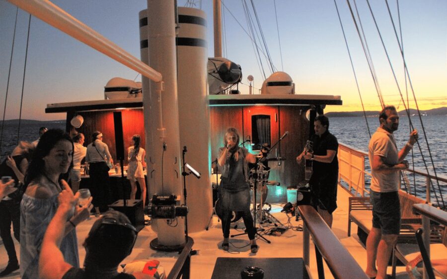Sunset Boat Cruise Split - Who this sunset boat cruise suits best