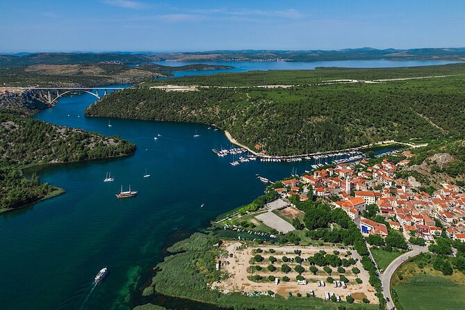 The Wonder of nature route - Panoramic Flight over Plitvice Lakes & Krka NP - Duration and timing: how to plan your day around 2 hours