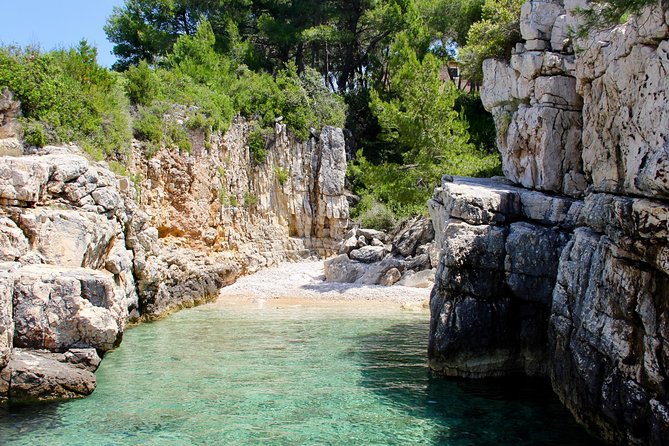 Three Island Cruise Tour Featuring the Blue Lagoon and Solta - Maslinica on Solta: a fishermen village break with real atmosphere