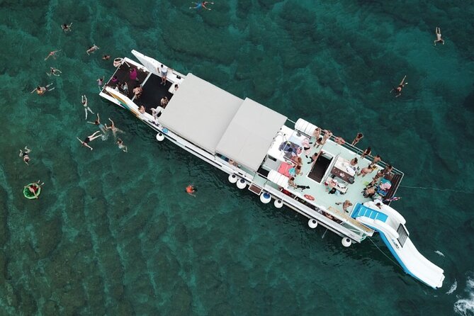 Three Islands Boat Tour from Split with Lunch and Drinks Included - The Boat Ride Experience, Seats, Drinks, and Comfort