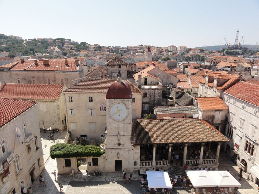 Trogir Old Town Walking Tour - St. Lawrence Cathedral and the city square, what to watch for