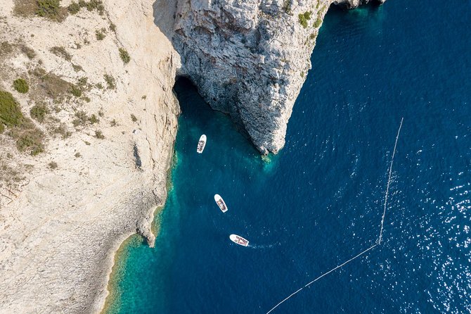Unique Blue Cave and 5 islands tour from Trogir and Split - Getting on the boat: what to expect on timing and comfort