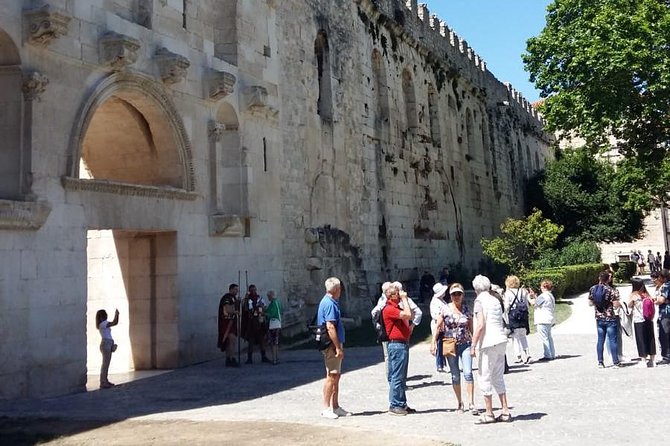 Walk through Split with an archeologist - Meeting at Gregory of Nin and the 2-hour structure that keeps you on track
