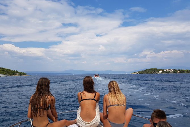 Water Taxi Ride from Split Airport to Hvar - Weather, delays, and why your plan should include a buffer
