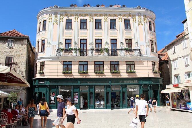 YOUR BEST PRIVATE TOUR - amazing SPLIT, with tickets included - From Diocletian’s Palace entrances to the Peristyle and Golden Gate